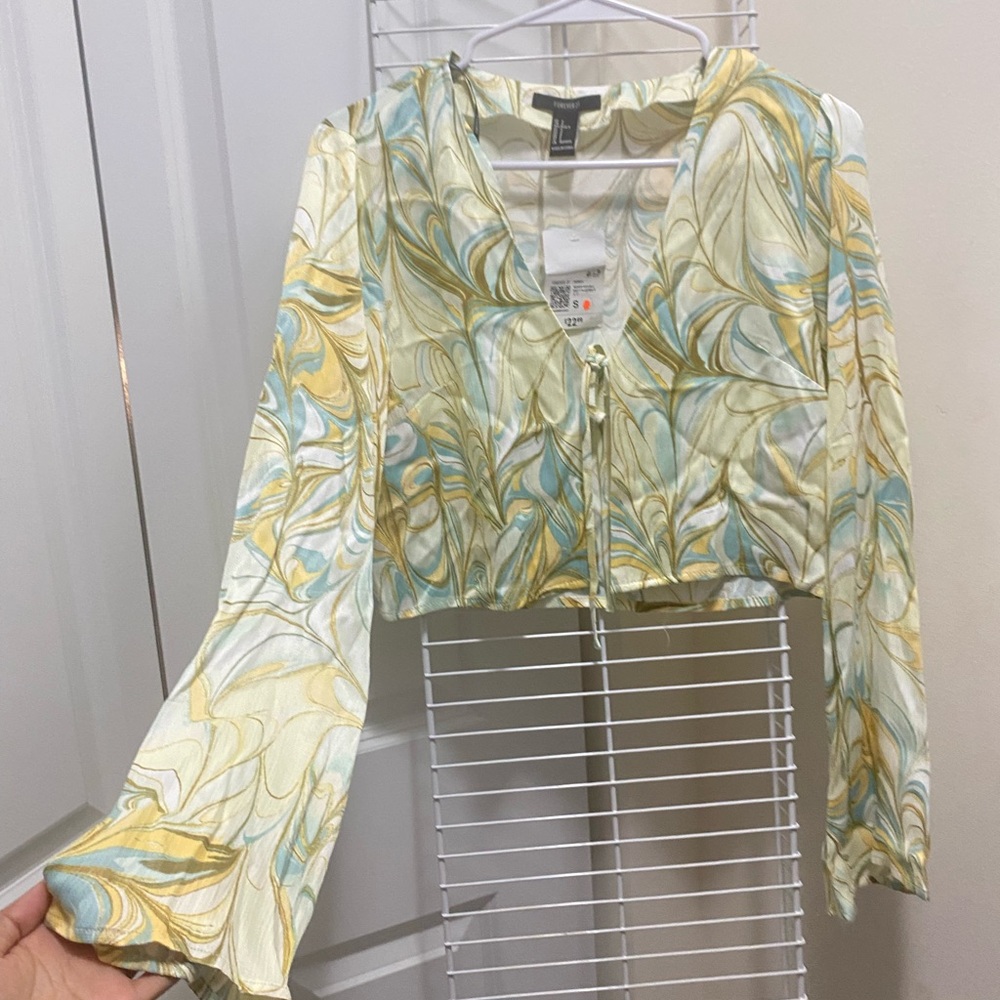 3/15$ Forever 21 Cream and Green Swirl Blouse